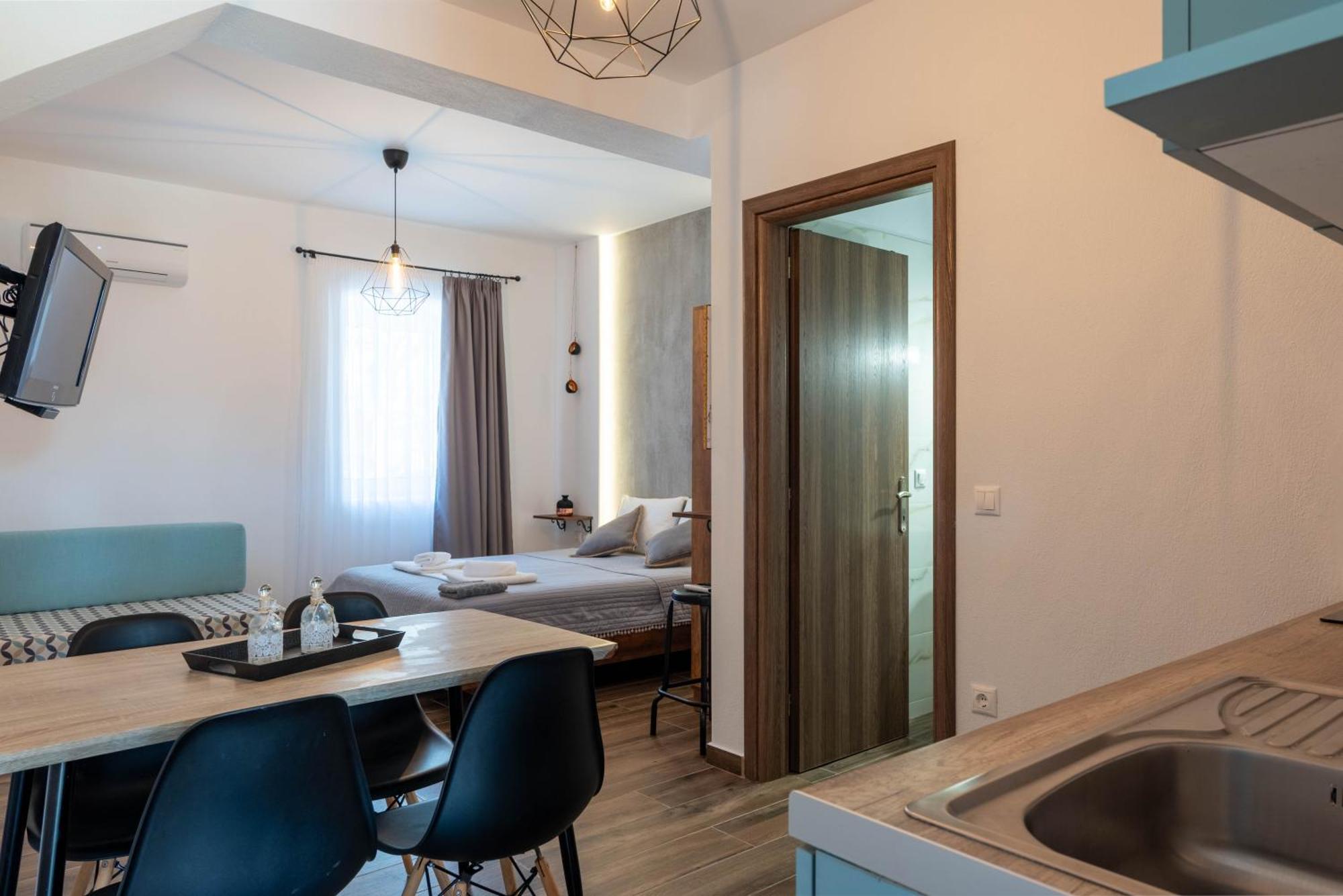 Aigli Luxury Studios Néa Róda Kültér fotó