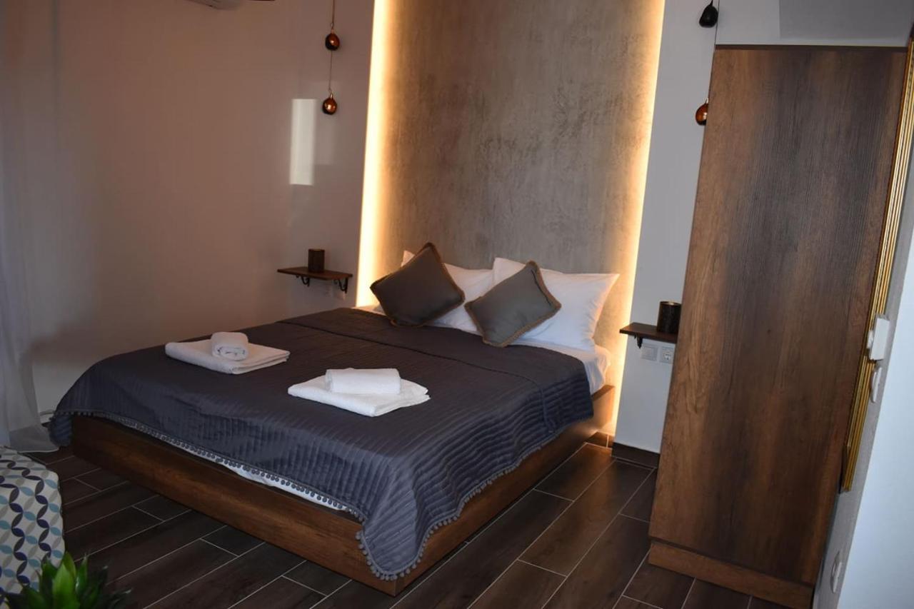 Aigli Luxury Studios Néa Róda Kültér fotó