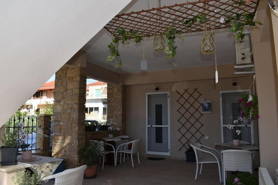 Aigli Luxury Studios Néa Róda Kültér fotó