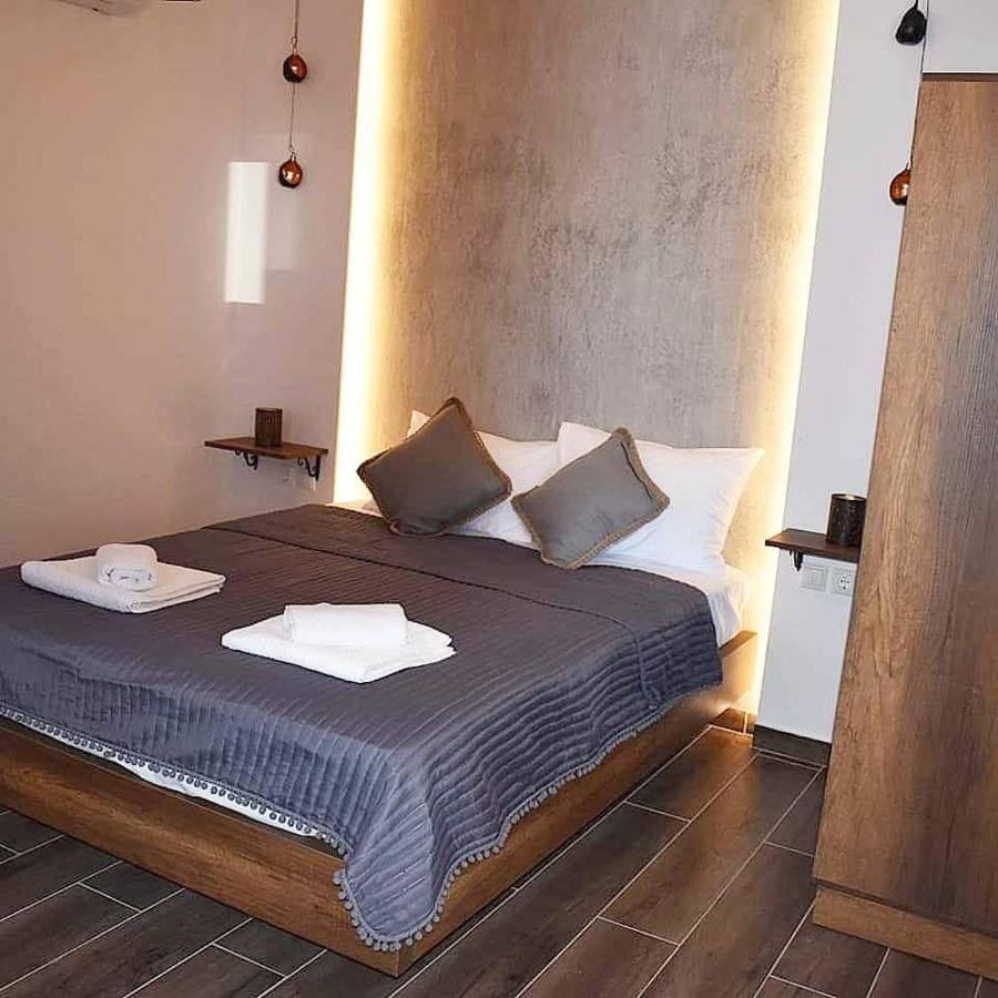 Aigli Luxury Studios Néa Róda Kültér fotó